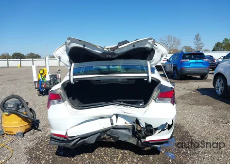 2022 Hyundai Elantra Se z USA, uszkodzony, nr VIN 5NPLL4AG9NH084420